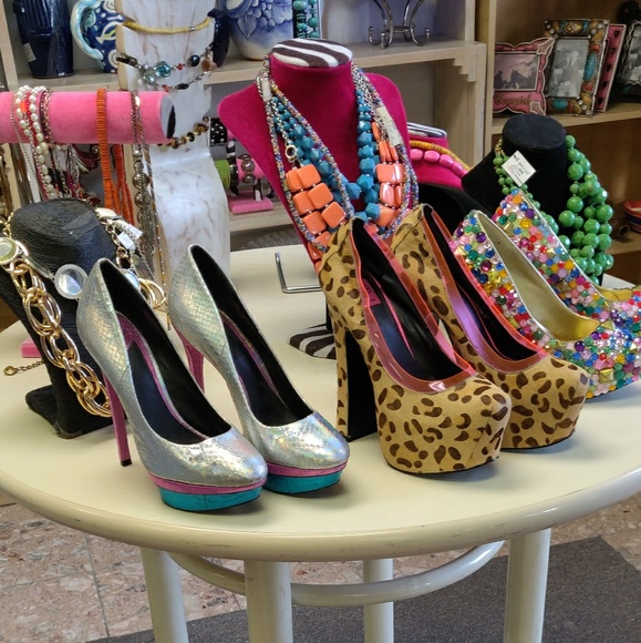 Haus of price colorful studded pumps - Picture 2 of 5